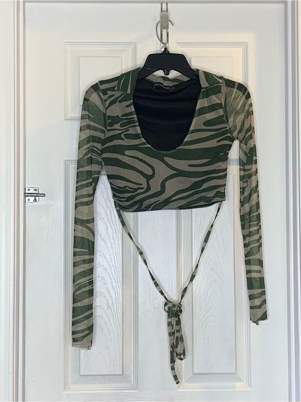 PrettyLittleThing Zebra Mesh Crop Top Size 4